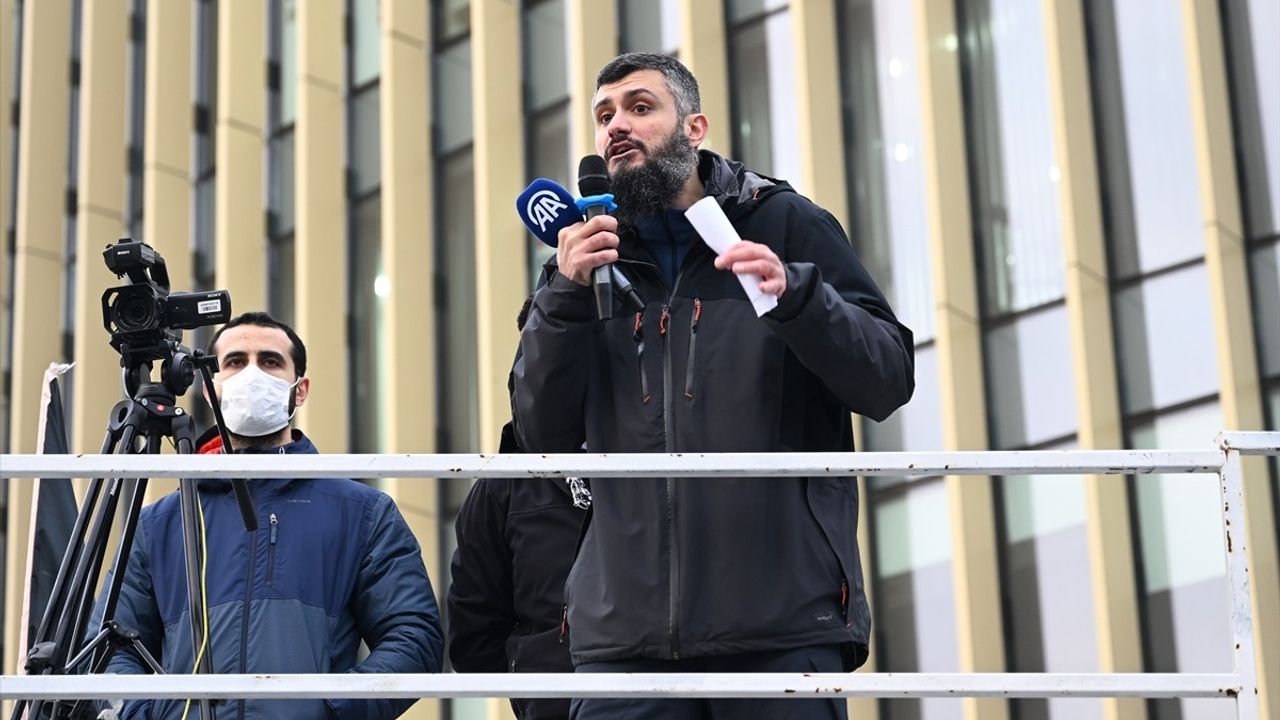 İstanbul'da Filistinliler İçin Gıyabi Cenaze Namazı