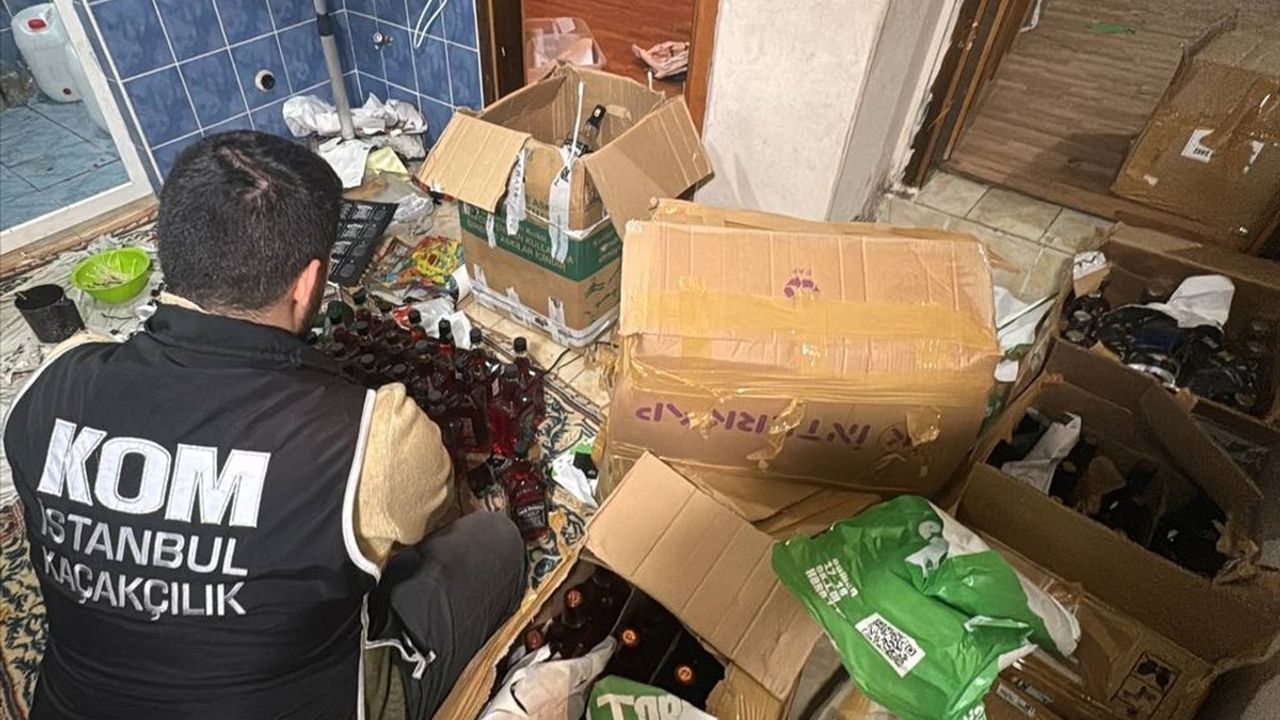 İstanbul'da Kaçak İçki Operasyonu: 516 Şişe Ele Geçirildi