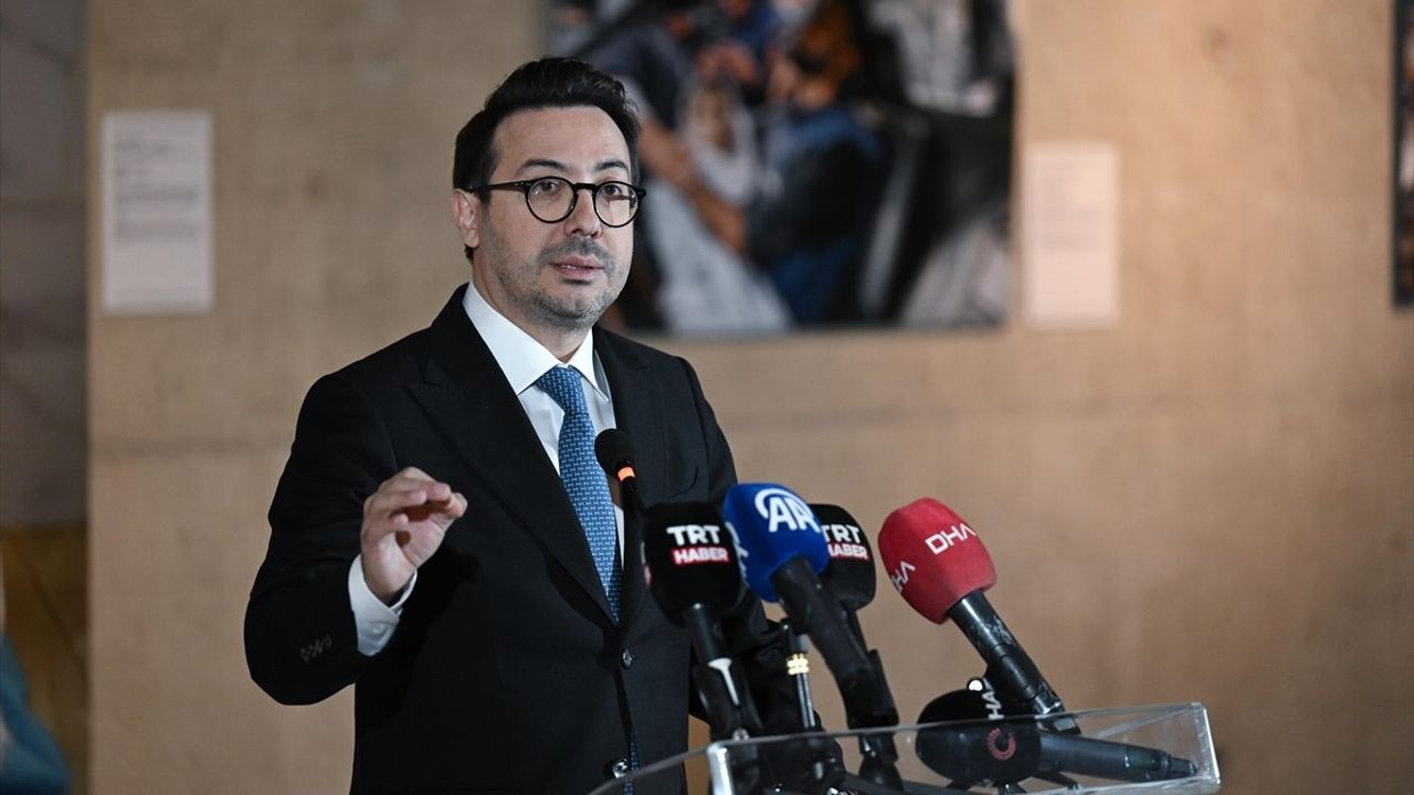 İstanbul Photo Awards'ın 10. Yılı Çerçevesinde Dördüncü Sergi Açılışı