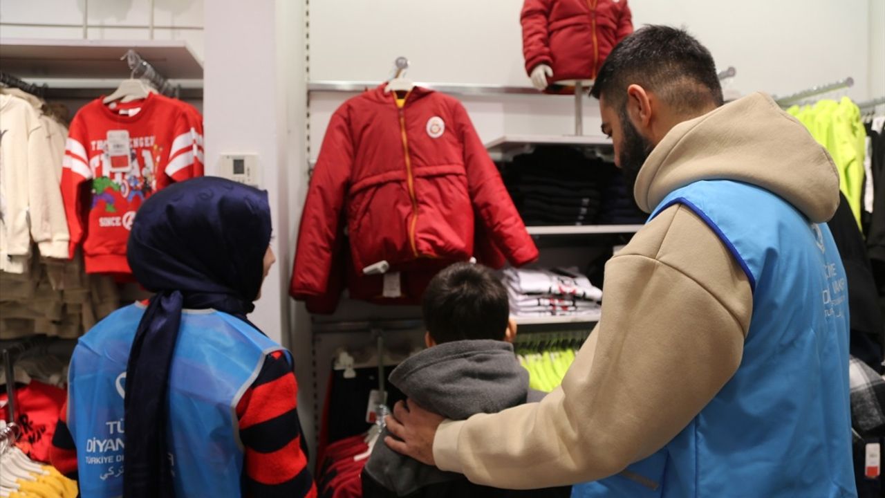 Kahramanmaraş'ta Yetim Çocuklar İçin Kış Bayramı Desteği