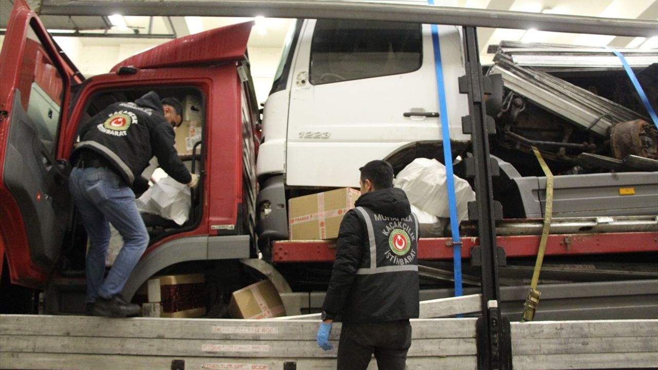 Kapıkule Sınır Kapısı'nda 16 Bin 500 Kaçak Elektronik Sigara Ele Geçirildi