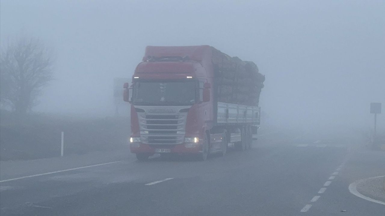 Kastamonu'da Sis Nedeniyle Ulaşımda Zorluklar