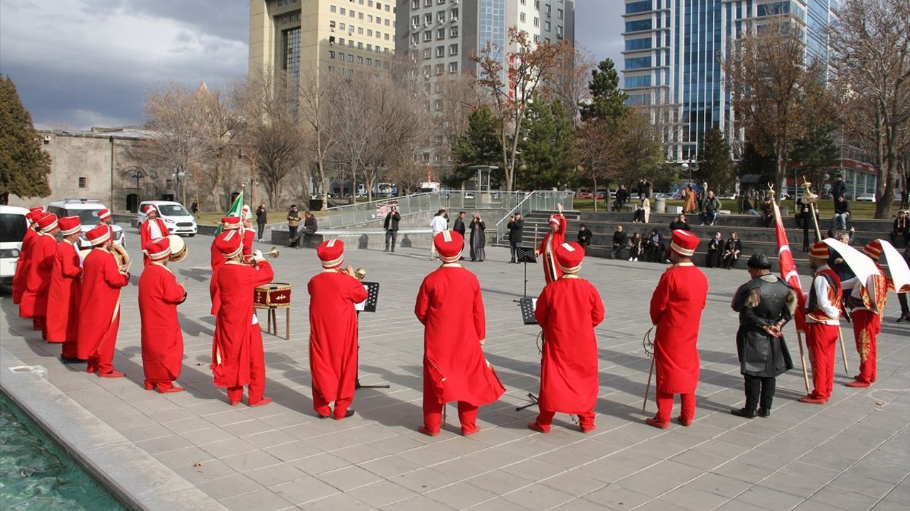 Kayseri'de Mehter Takımı Konseri Büyük İlgi Gördü