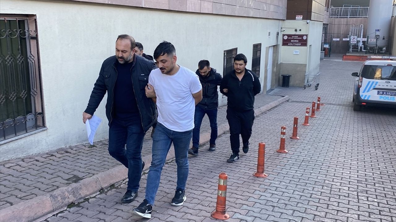 Kayseri'de Silahlı Kavga: Bir Kişi Hayatını Kaybetti