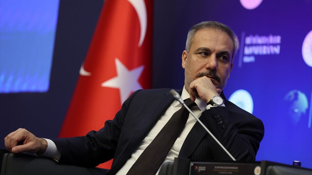 Kültür ve Eğitim Üzerine Panel Düzenlendi