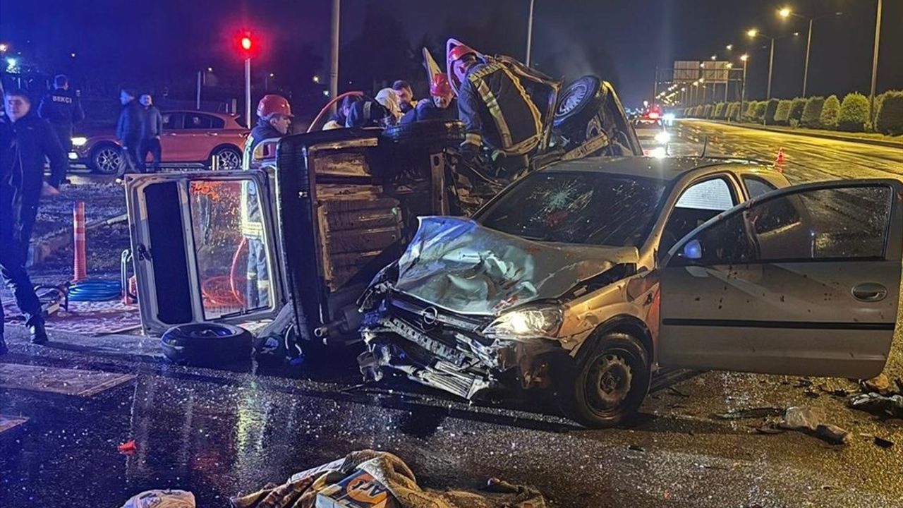 Kütahya'da Feci Kaza: Bir Çift Hayatını Kaybetti, İki Yaralı