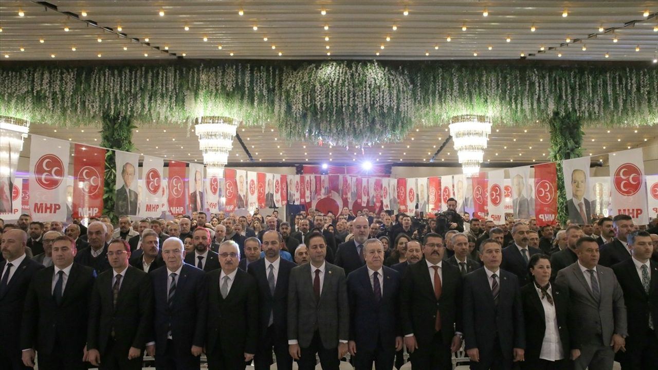 MHP Genel Başkan Yardımcısı Durmaz Tokat'ta Suriye ve Güvenlik Üzerine Değerlendirmelerde Bulundu