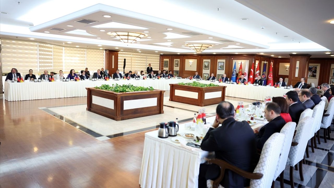 Milli Savunma Bakanı Yaşar Güler'in Yıllık Değerlendirme Toplantısı Açıklamaları