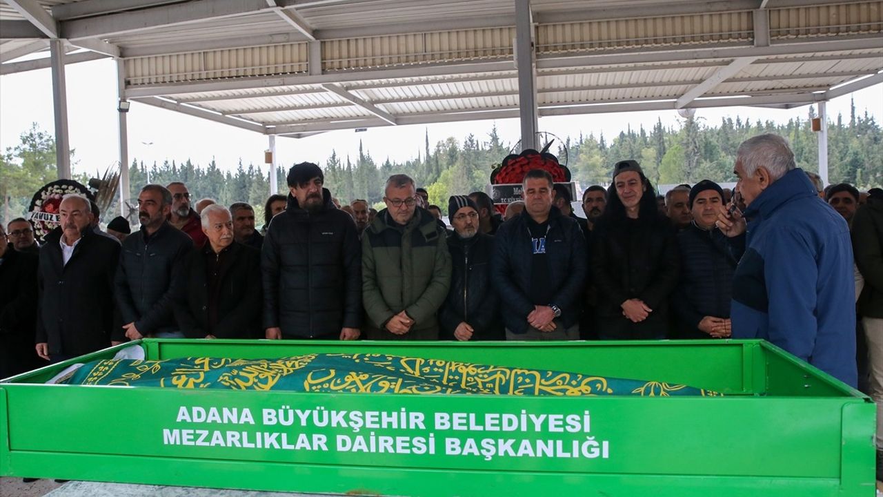 Murat Kekilli'nin Annesi Sıdıka Kekilli Son Yolculuğuna Uğurlandı