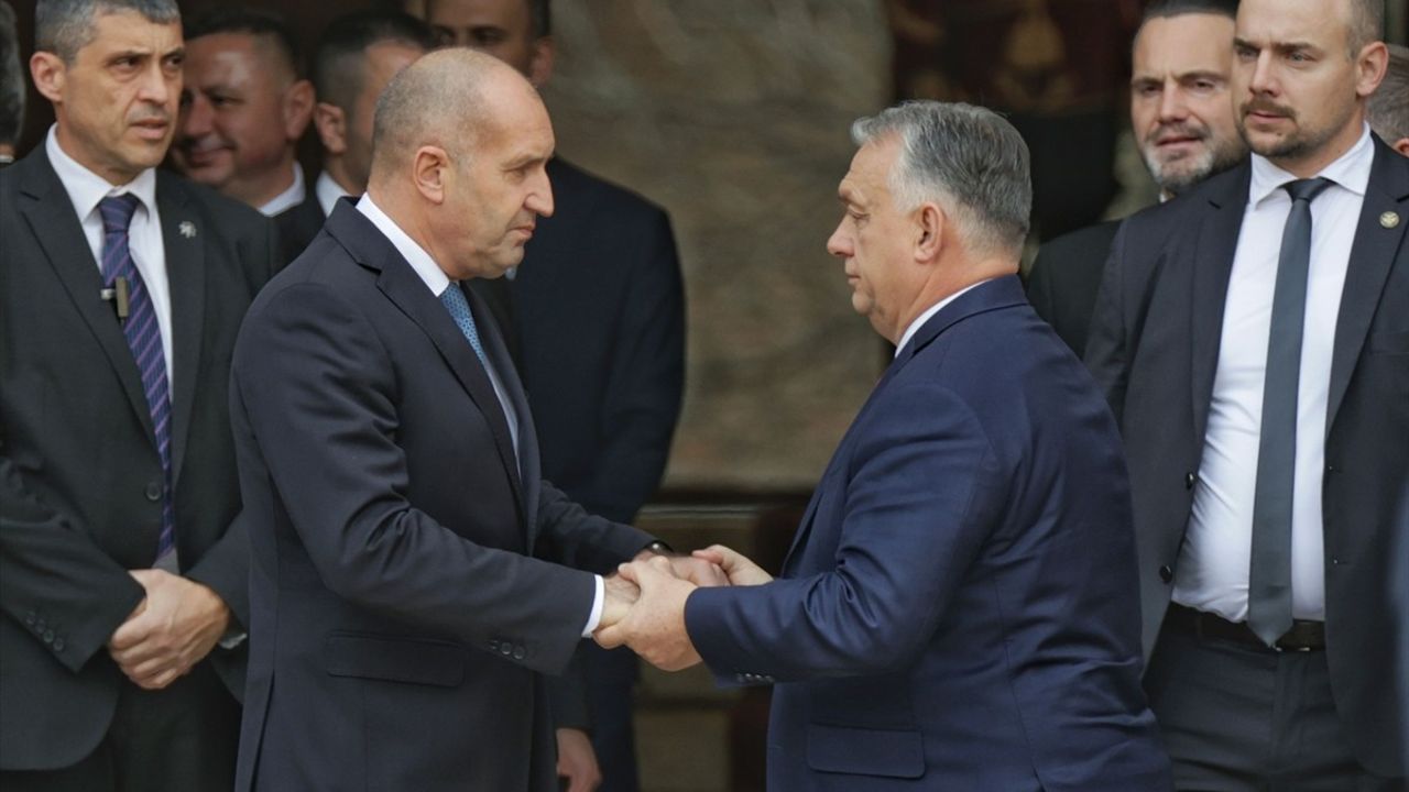 Orban ve Radev Sofya'da Bulundu