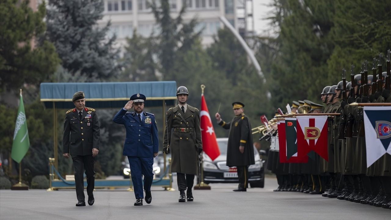 Orgeneral Gürak ve Orgeneral er-Ruveyli Görüşmesi