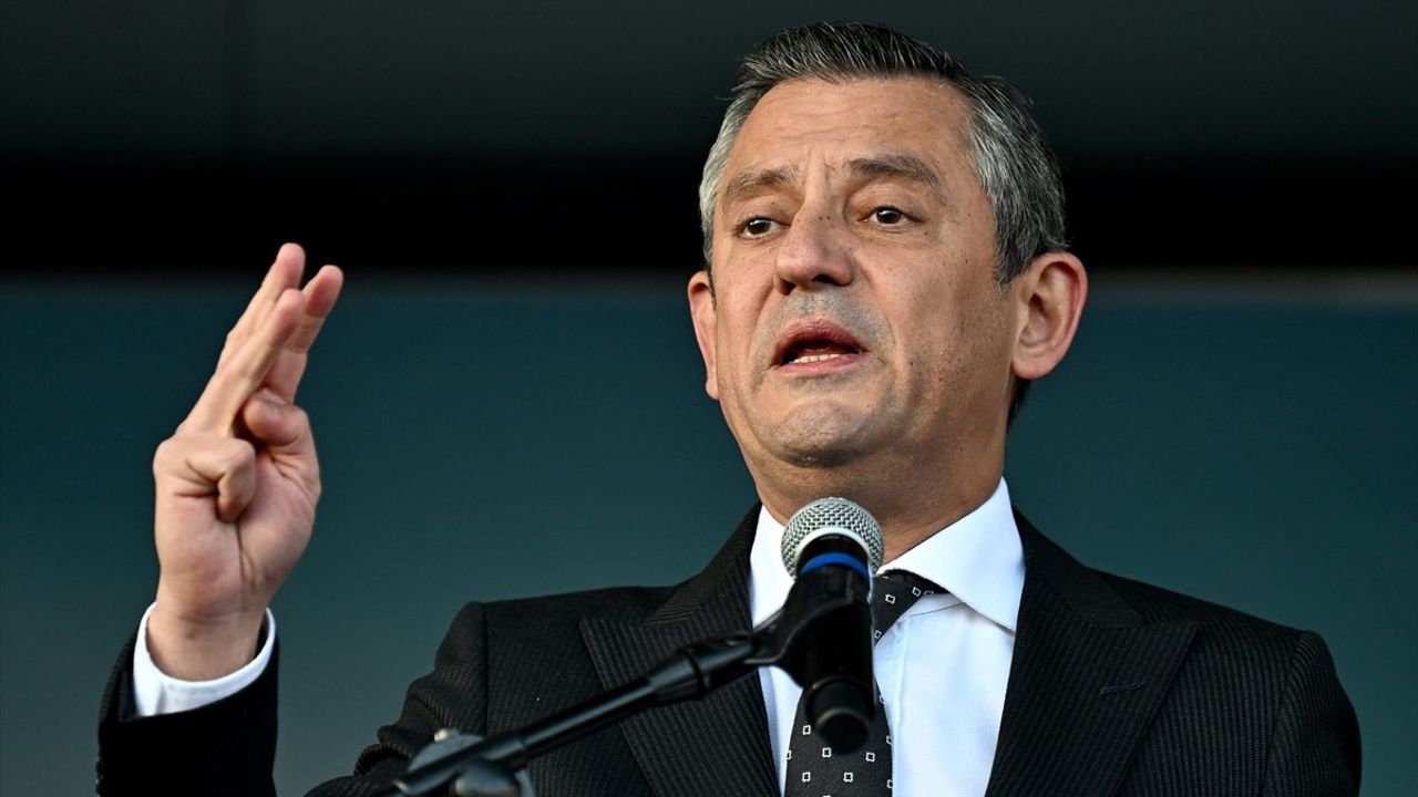 Özgür Özel: Türkiye'nin Suriye Politikası 13 Yıldır Kayıplara Neden Oluyor