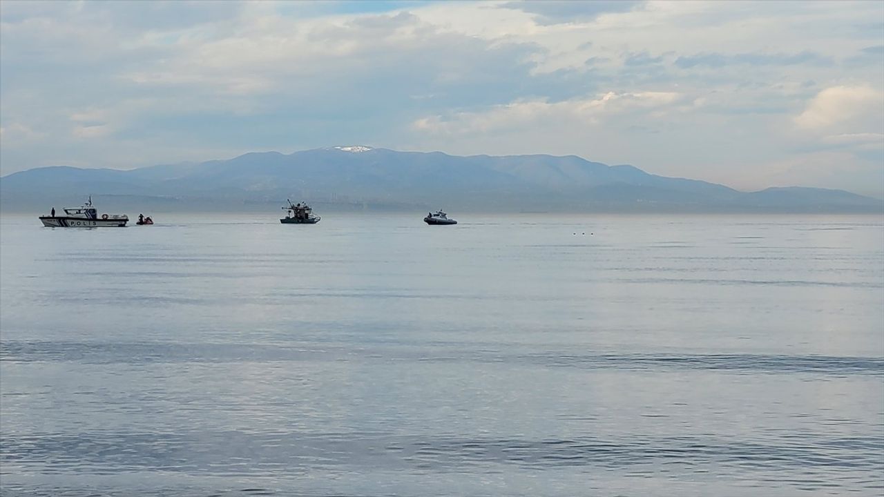 Samsun'da Kaybolan Balıkçılar İçin Arama Çalışmaları Devam Ediyor