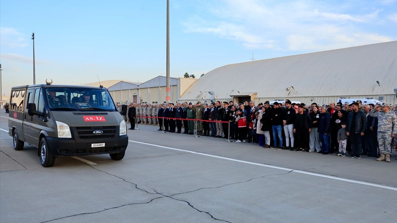 Şehit Uzman Çavuş Eren Kızıldağ'ın Cenazesi Adana'ya Getirildi