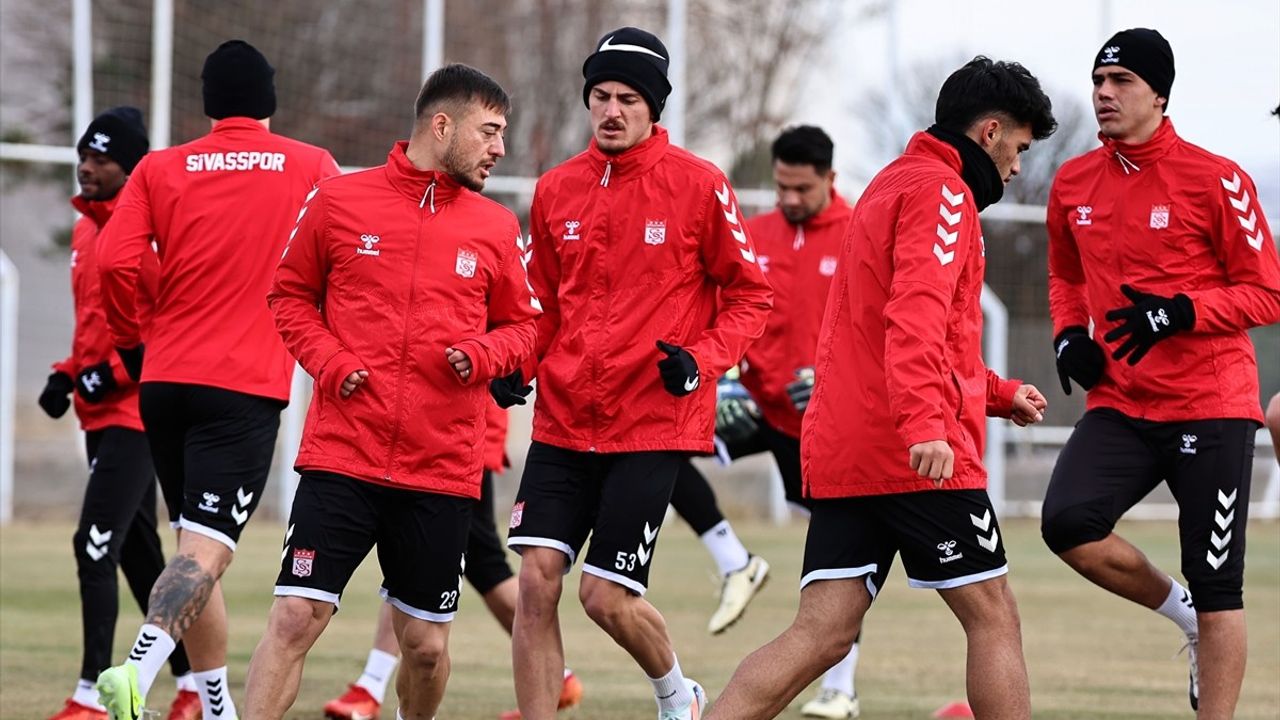 Sivasspor, Ankara Keçiörengücü Maçına Hazırlıklarını Sürdürüyor