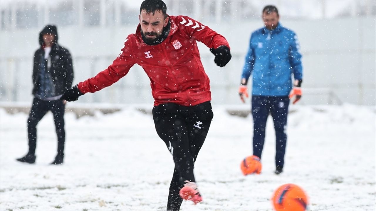 Sivasspor, Galatasaray Maçı İçin Hazırlıklarını Sürdürüyor