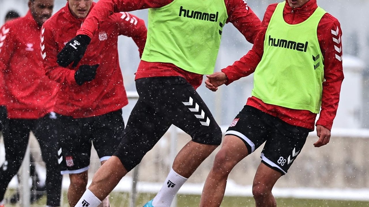 Sivasspor, Ziraat Türkiye Kupası Hazırlıklarına Devam Ediyor