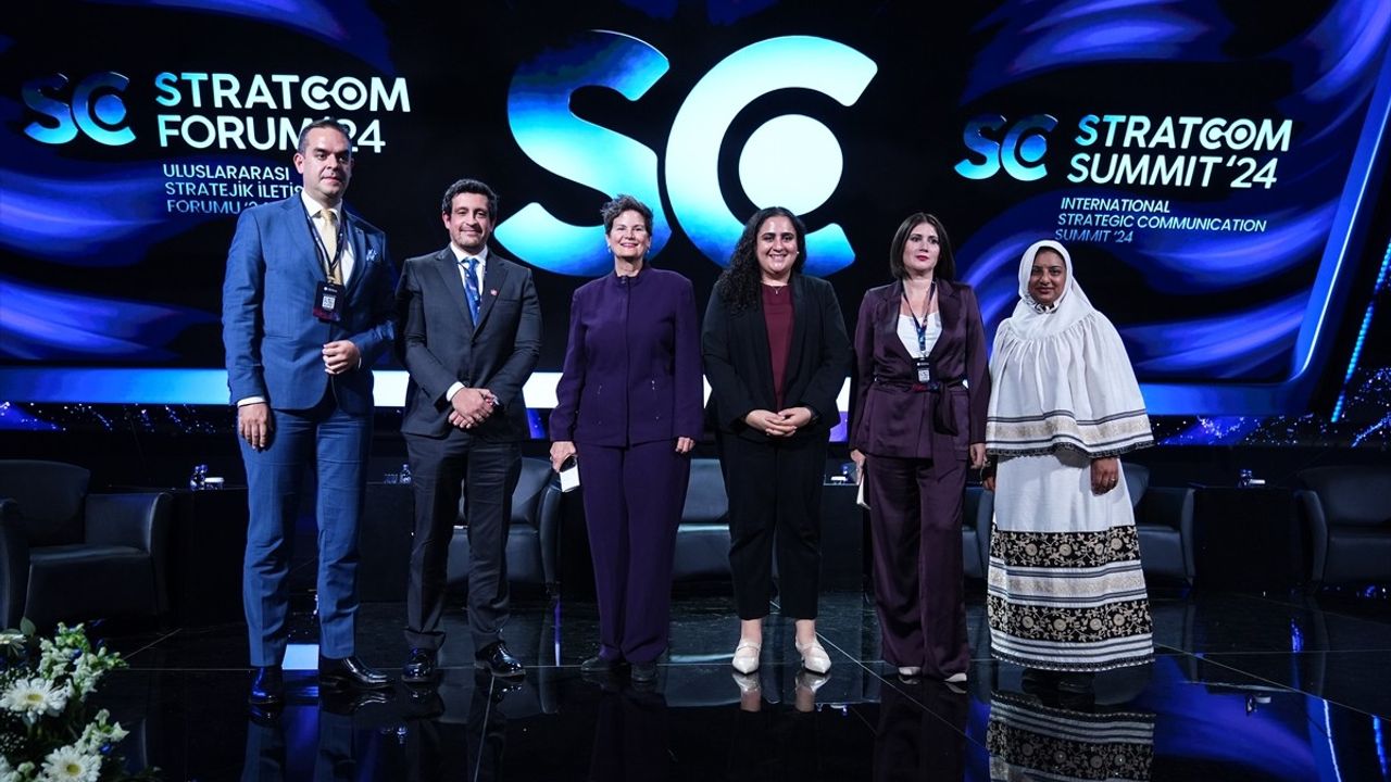 Stratcom Summit 24'te Dijital Şeffaflık ve Veri Güvenliği Konuşuldu