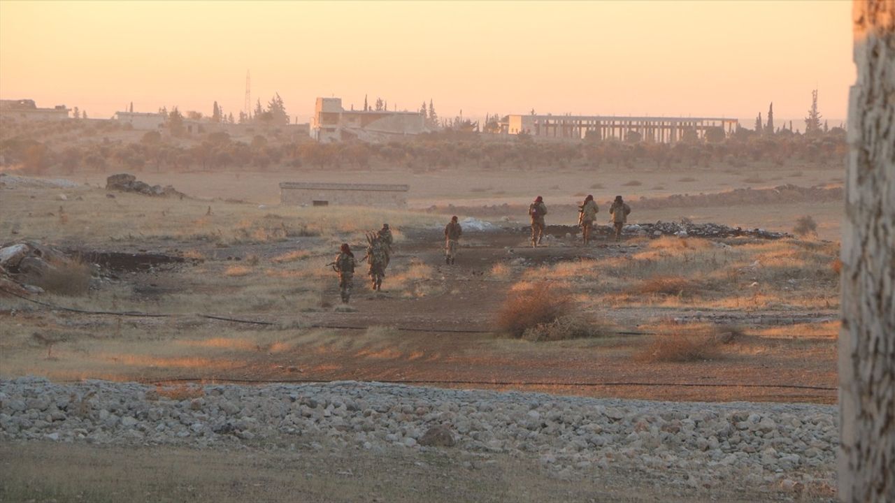 Suriye Milli Ordusu, Özgürlük Şafağı Operasyonu'nda PKK/YPG'ye Karşı İlerliyor