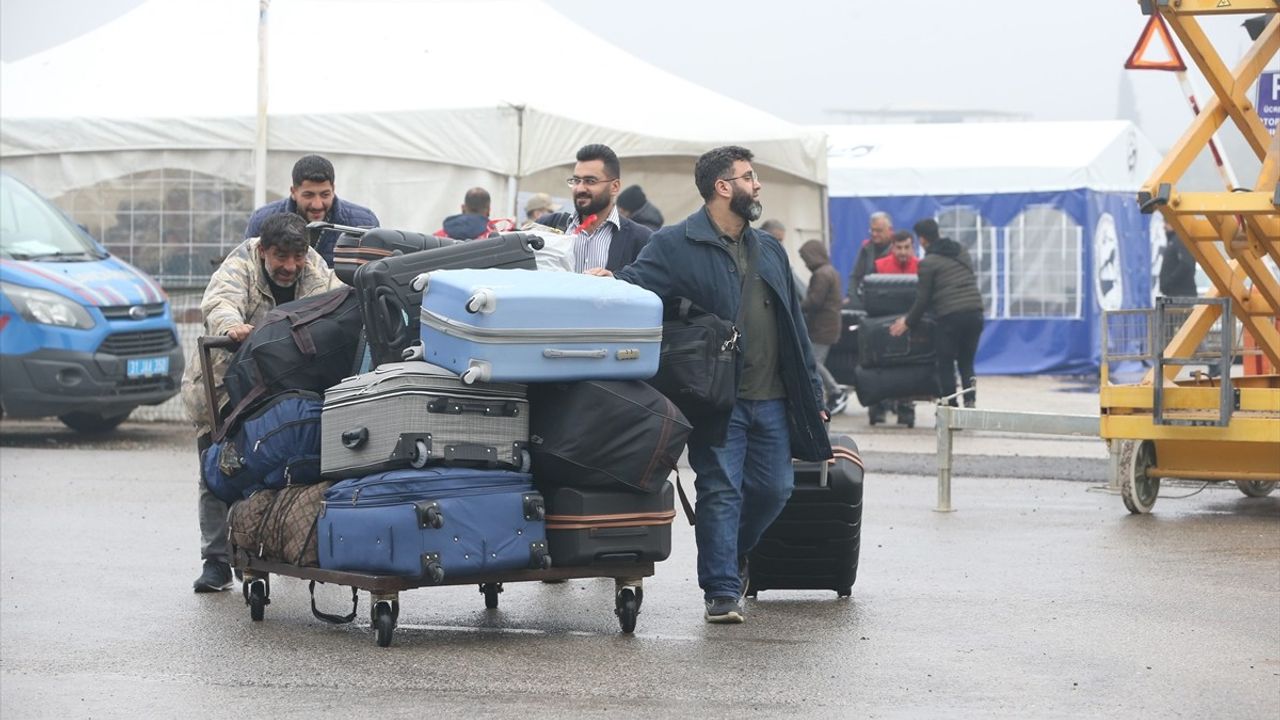 Suriyelilerin Hatay'dan Ülkelerine Dönüş Süreci Devam Ediyor