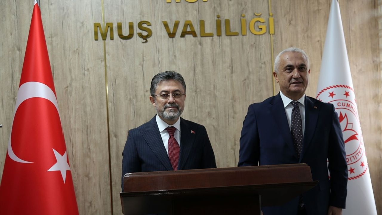 Tarım ve Orman Bakanı Yumaklı Muş'ta Çeşitli Ziyaretler Gerçekleştirdi