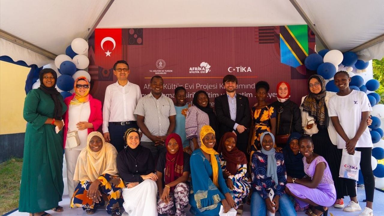 TİKA, Tanzanya'da Kadınların Ekonomik Güçlenmesi İçin Yeni Atölye Açtı