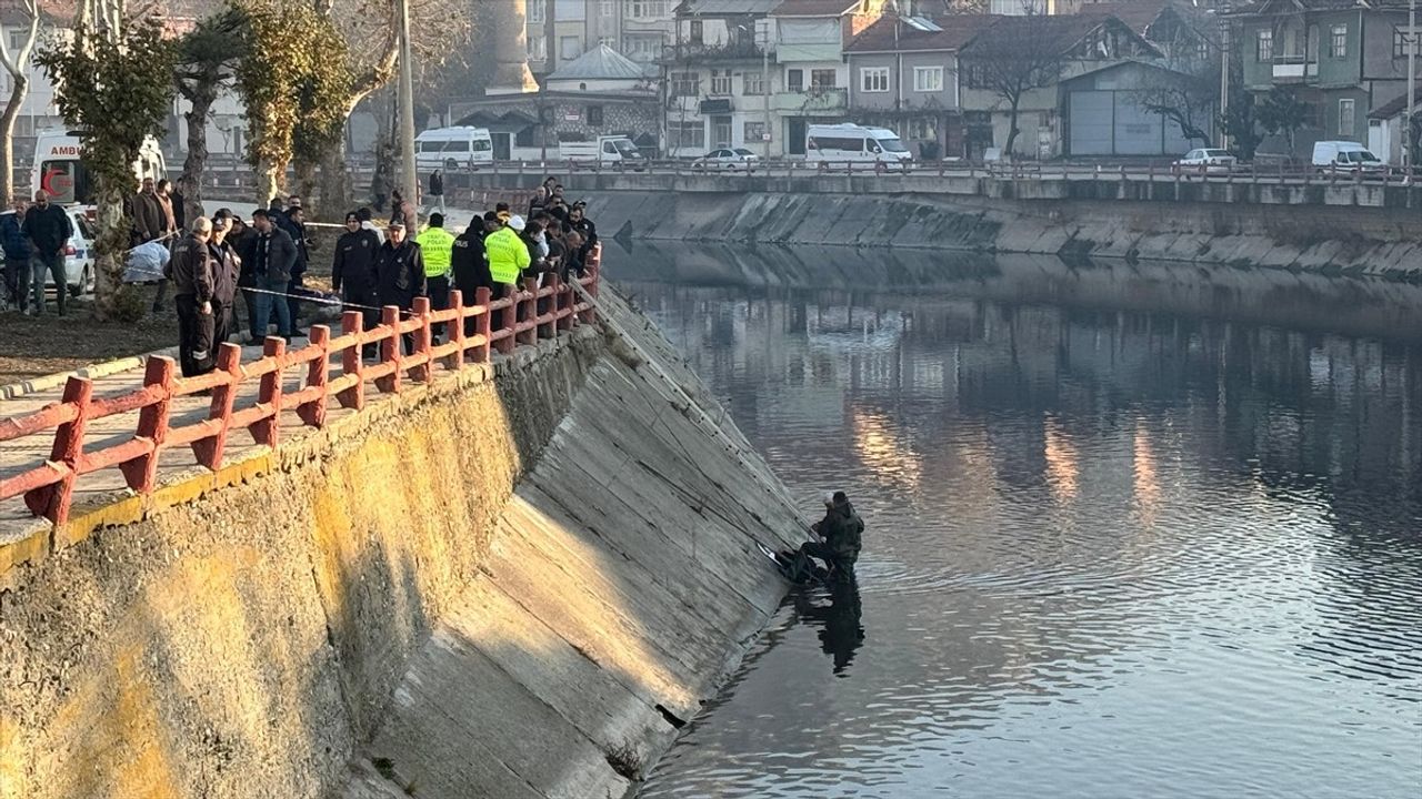 Tokat'ta Nehirde Erkek Cesedi Bulundu