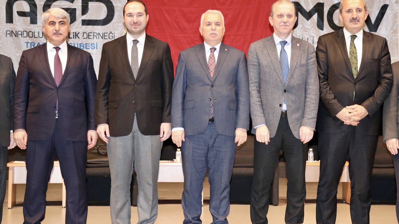 Trabzon'da Medeniyet Söyleşileri Programı Gerçekleşti