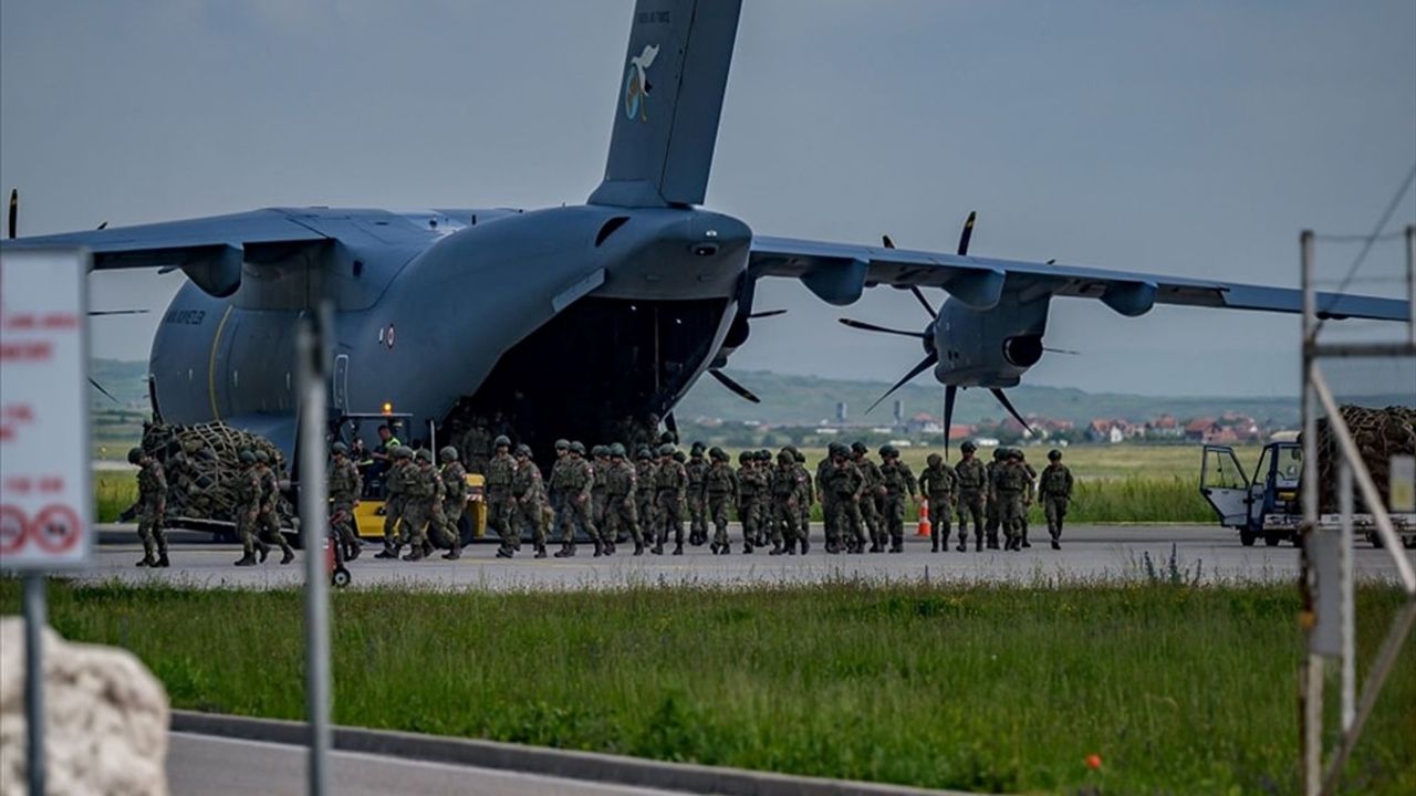 Türk İhtiyat Taburu Kosova'ya İntikal Etti