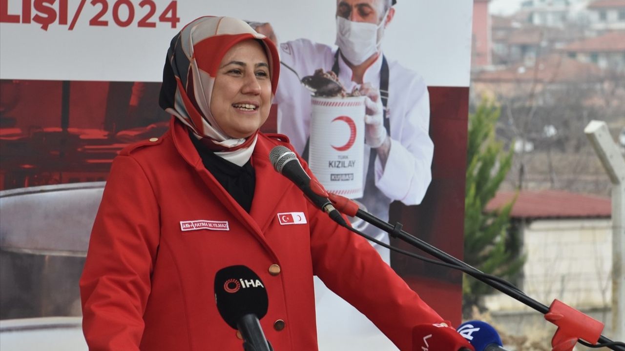 Türk Kızılay, İhtiyaç Sahiplerine Sıcak Yemek Ulaştırma Kapasitesini Artırıyor