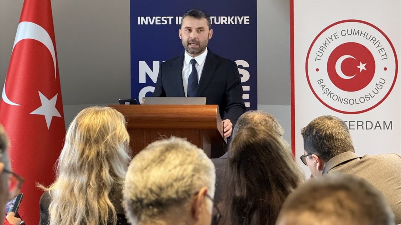 Türkiye'nin Yenilenebilir Enerji İhtimalleri Hollandalı Yatırımcılara Tanıtıldı