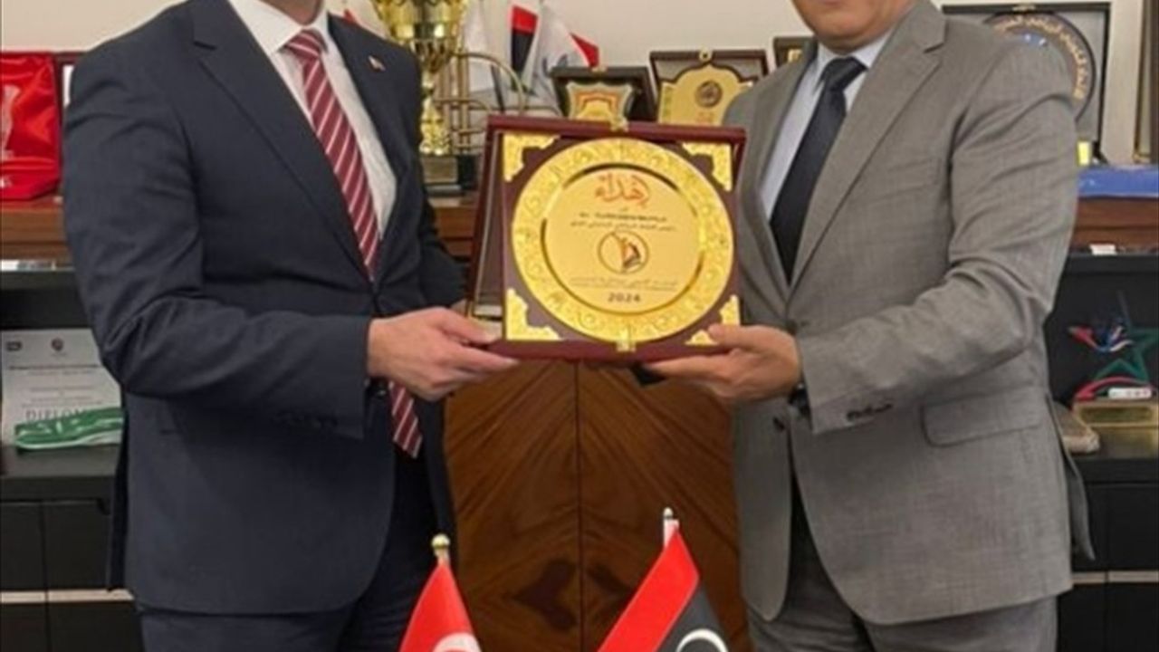 TÜSF Başkanı Mutlu Türkmen Libya Öğrenci Sporları Federasyonu'nu Ziyaret Etti
