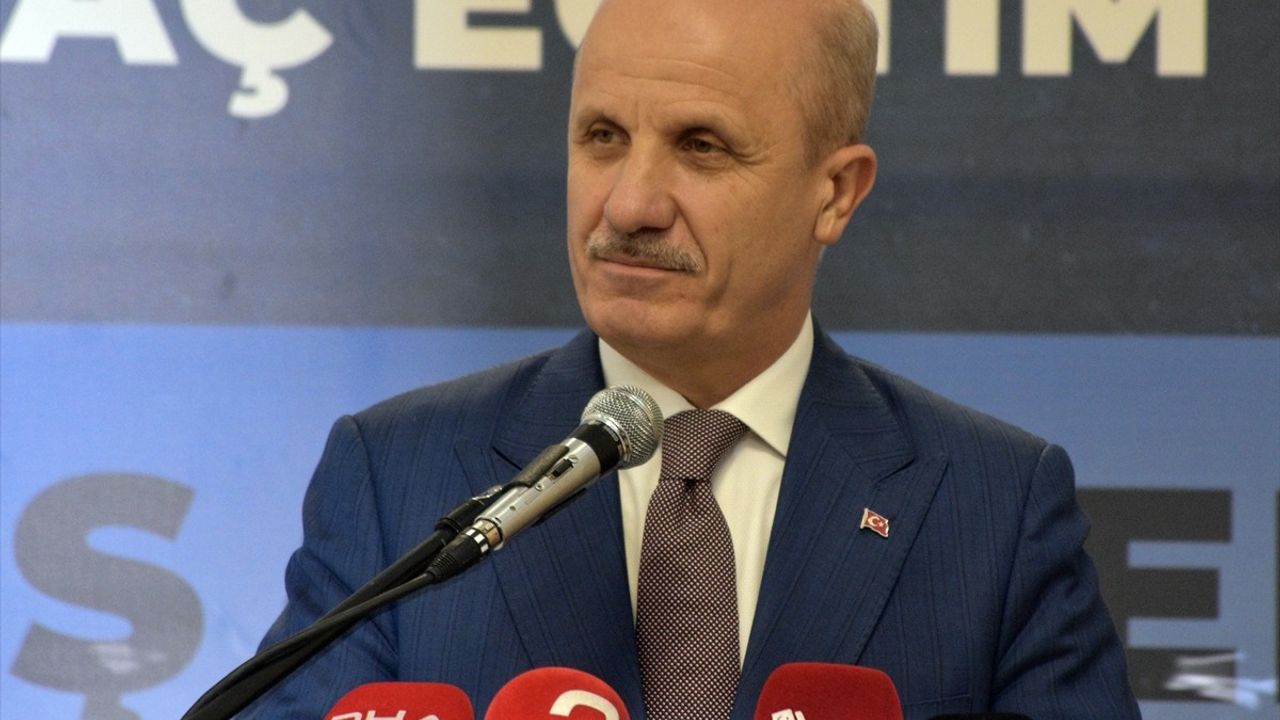 Üniversitelerin Geleceğine Yatırım: YÖK Başkanı Özvar Afyon'da Konuştu