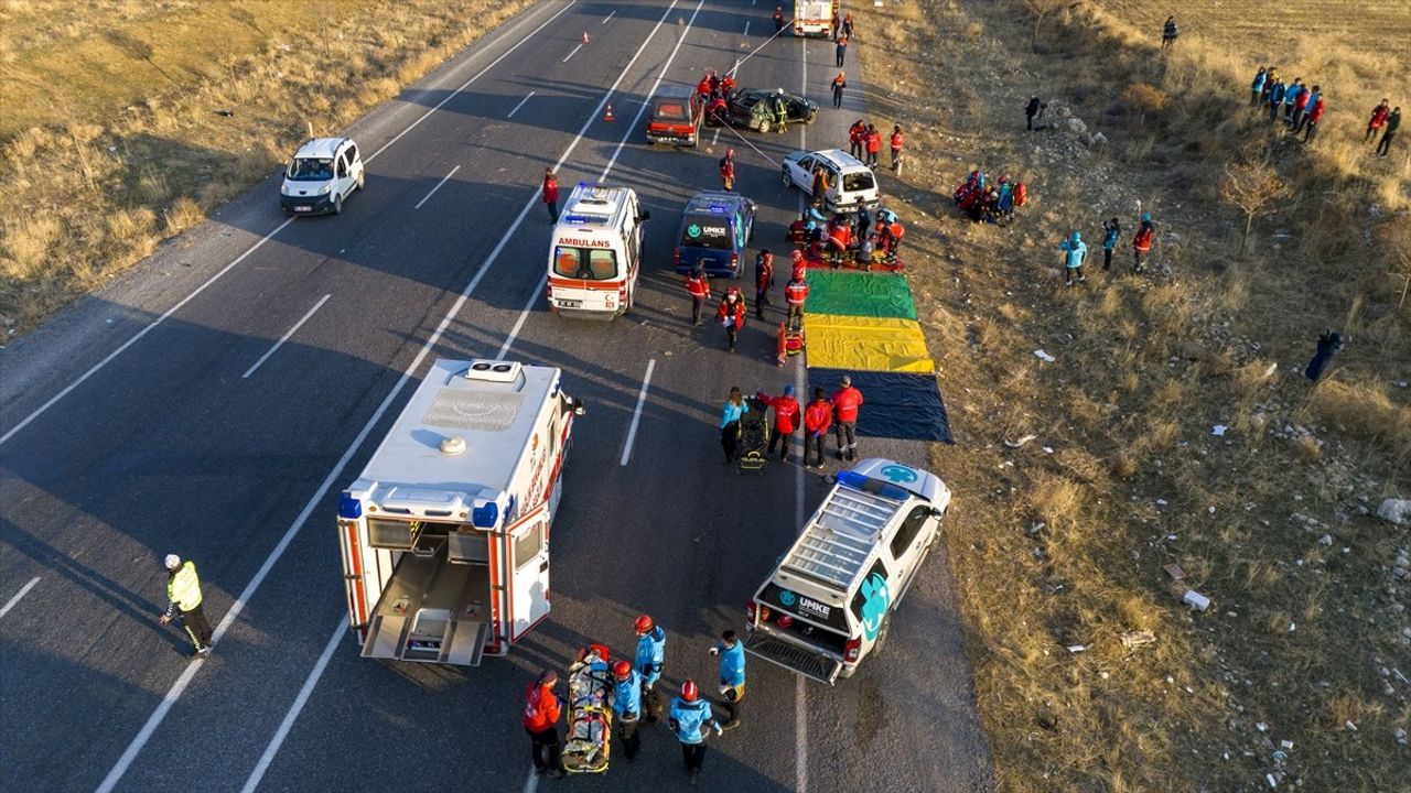 Van'da Arama Kurtarma Tatbikatları Düzenlendi