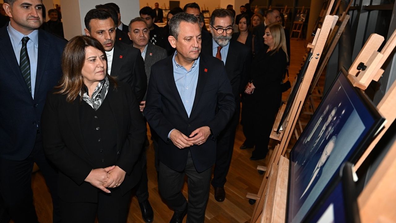Yarbay Ali Tatar Anma Etkinliği: CHP Lideri Özgür Özel'in Vurucu Mesajları
