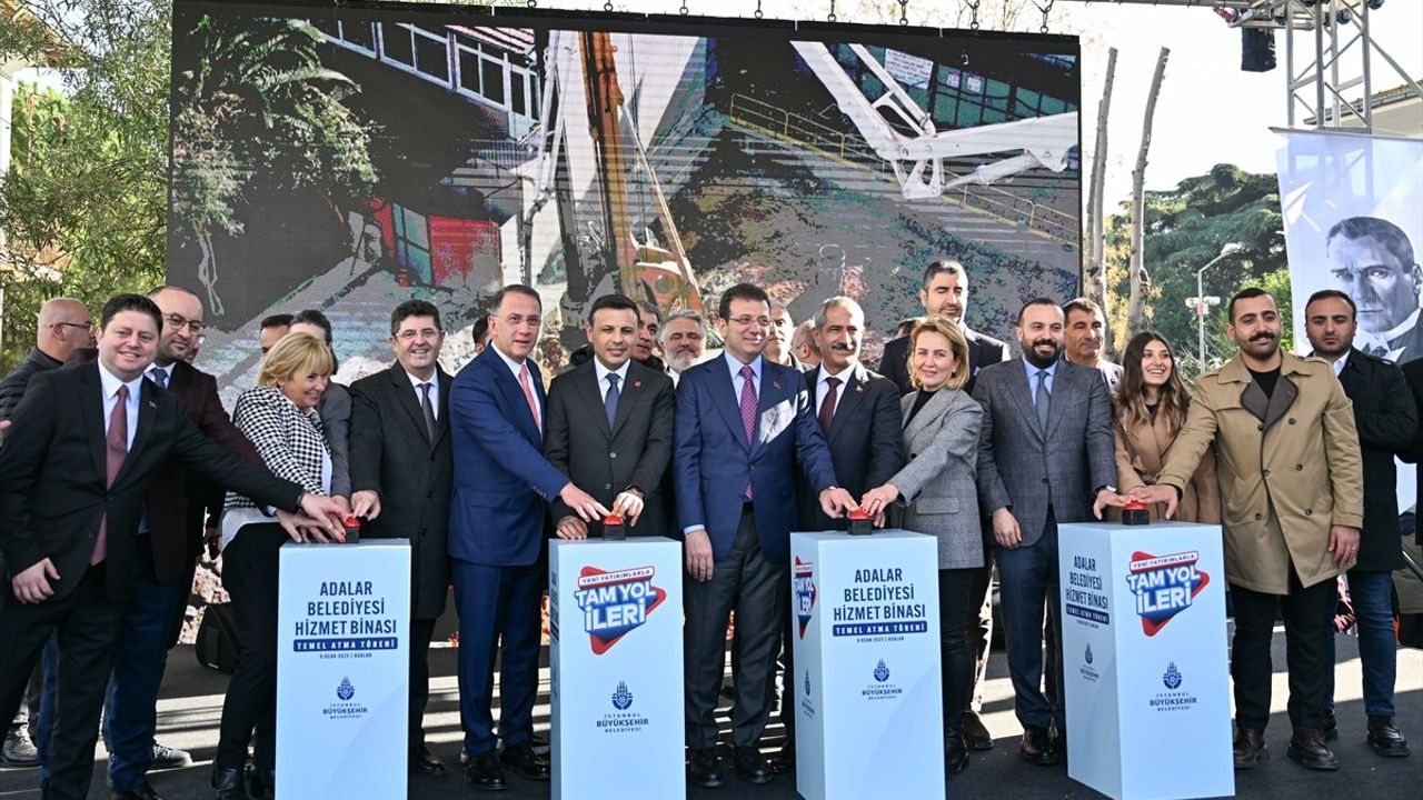 Adalar Belediyesi Yeni Hizmet Binasının Temeli Atıldı