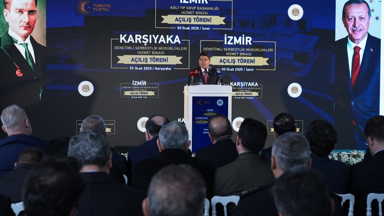 Adalet Bakanı Tunç İzmir'de Adalet Tesislerini Açtı