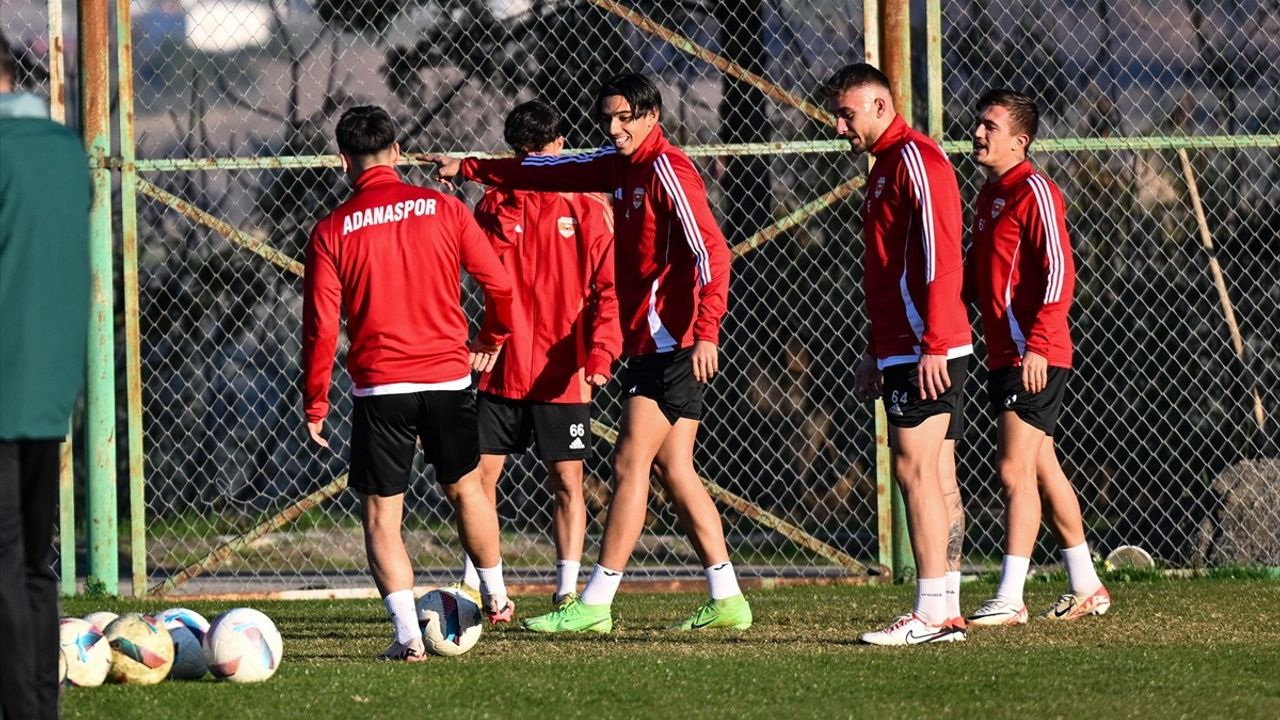 Adanaspor'dan Gol Atma Hamlesi: Teknik Direktör Şimşek Açıklamalarda Bulundu