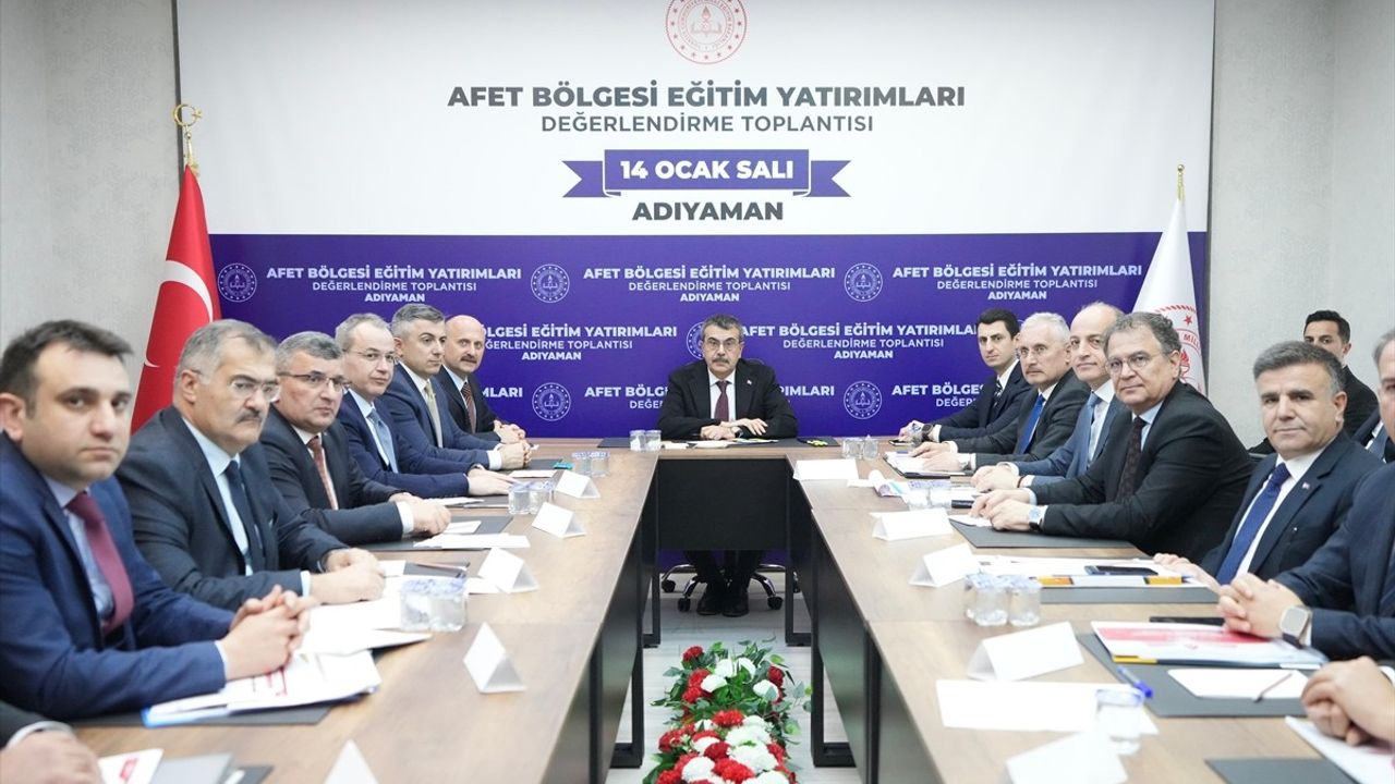 Afet Bölgesi Eğitim Yatırımları Toplantısı Yapıldı