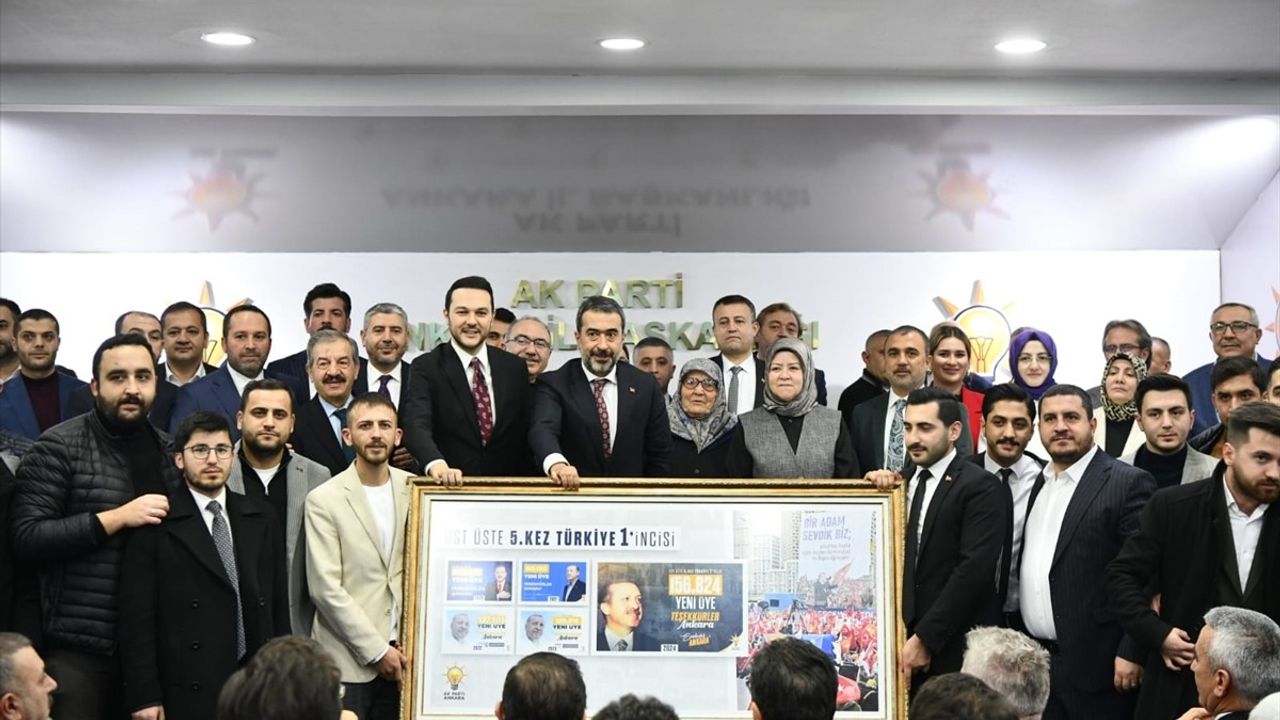 AK Parti Ankara İl Başkanı Özcan’ın Yeni Üyelerle İlgili Açıklamaları