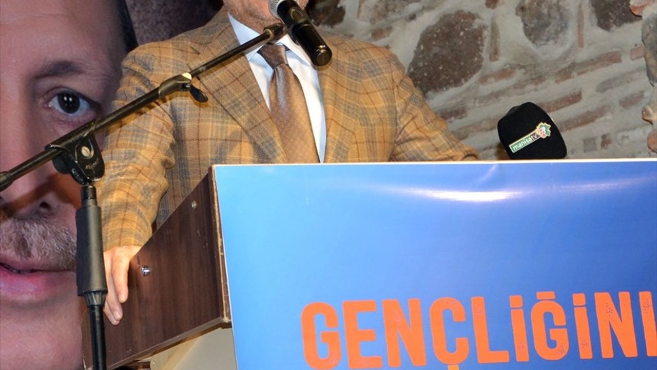 AK Parti Gençlik Kolları Genel Başkanı İnan, Manisa'da Suriye ve Gençlik Üzerine Açıklamalarda Bulundu