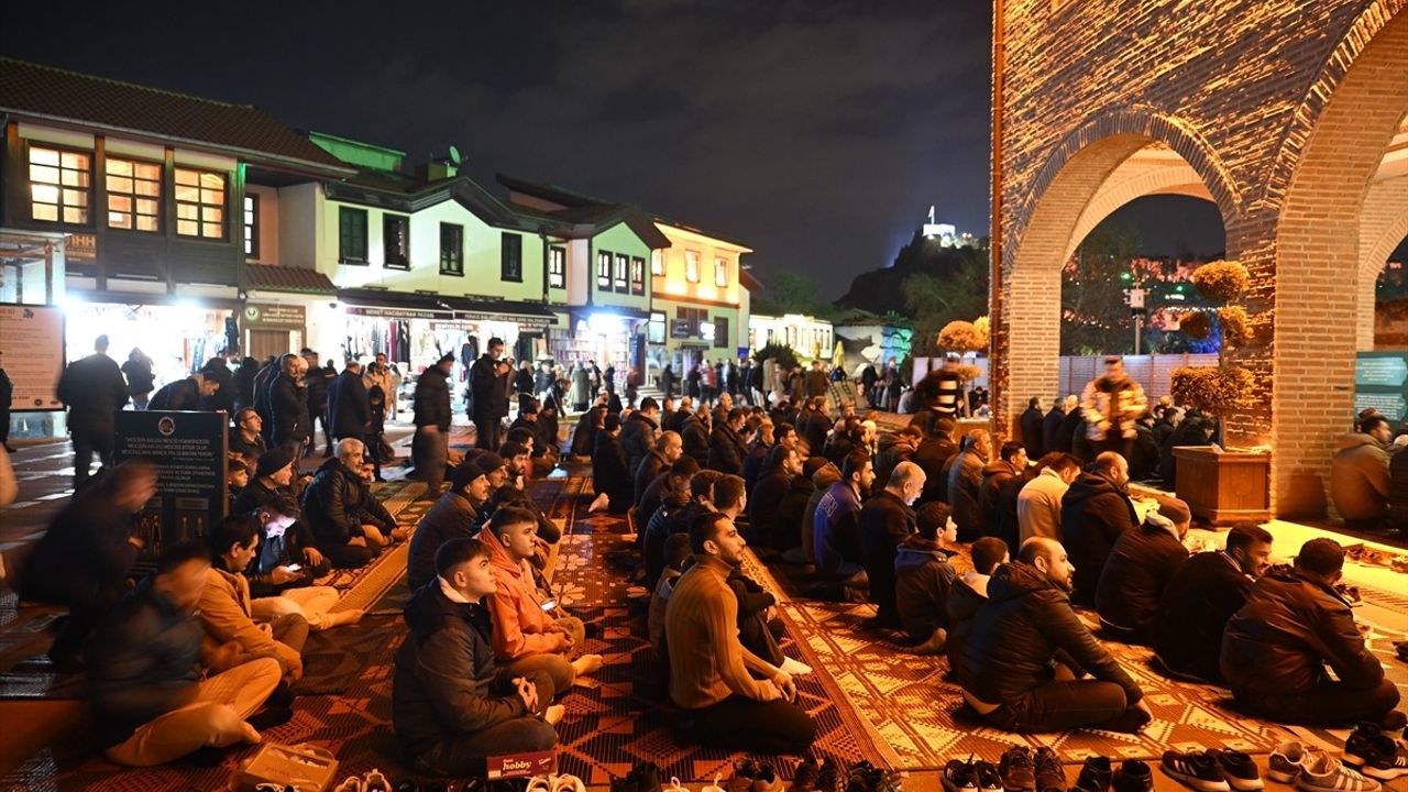 Ankara'da Miraç Kandili Programı Düzenlendi