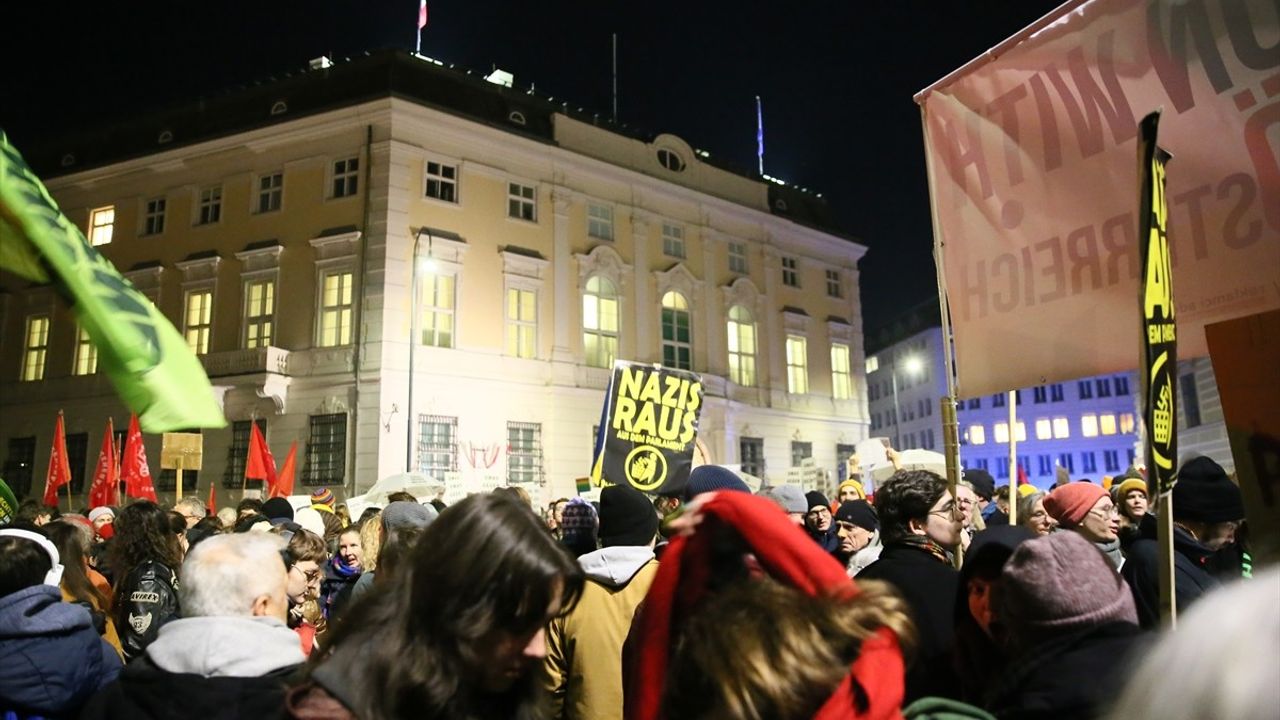 Avusturya'da Aşırı Sağ Protestoları