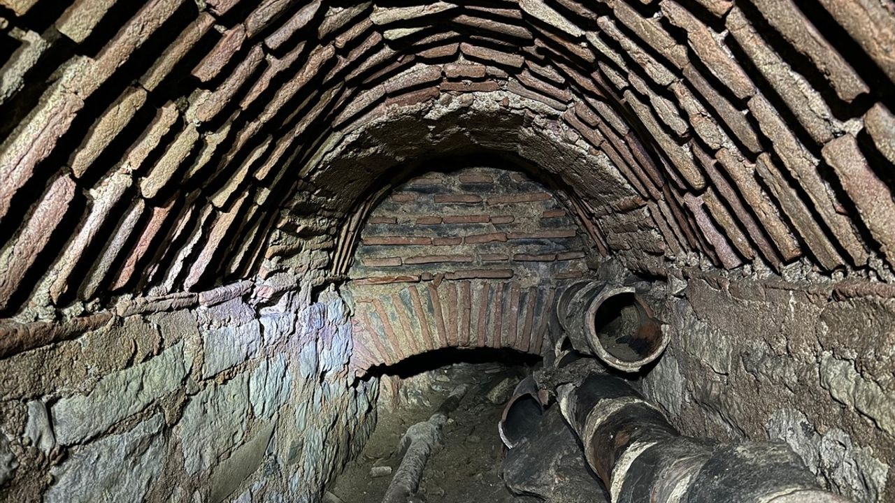 Ayasofya'nın Yer Altı Yapıları Temizleniyor