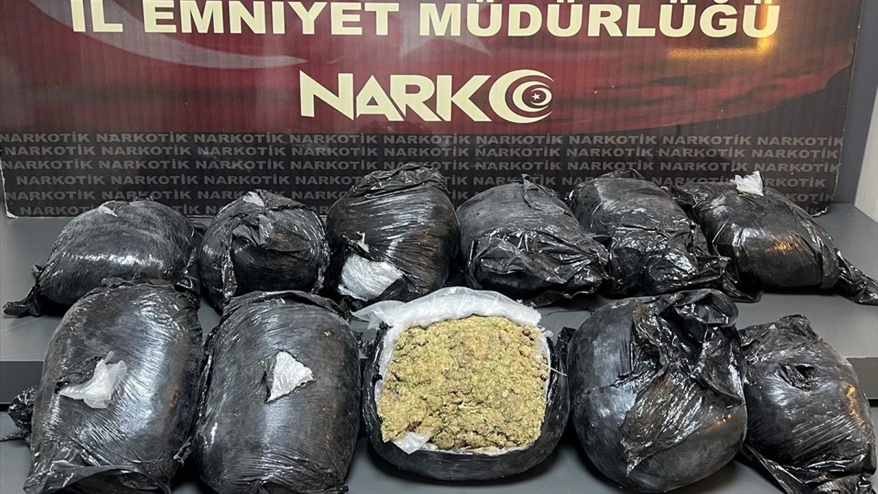 Batman'da 11 Kilo 200 Gram Skunk Ele Geçirildi
