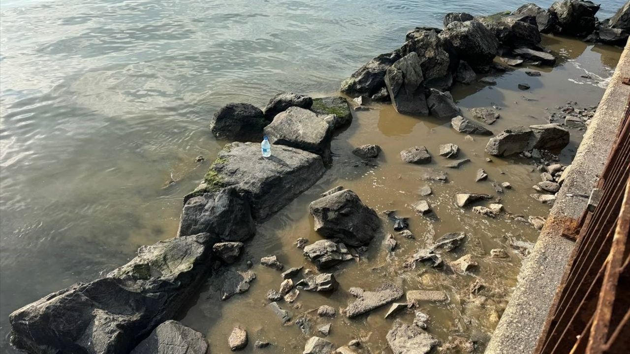 Beylikdüzü'nde Kirli Su Sorunu: Dereağzı Mahallesi'nden Şikayetler