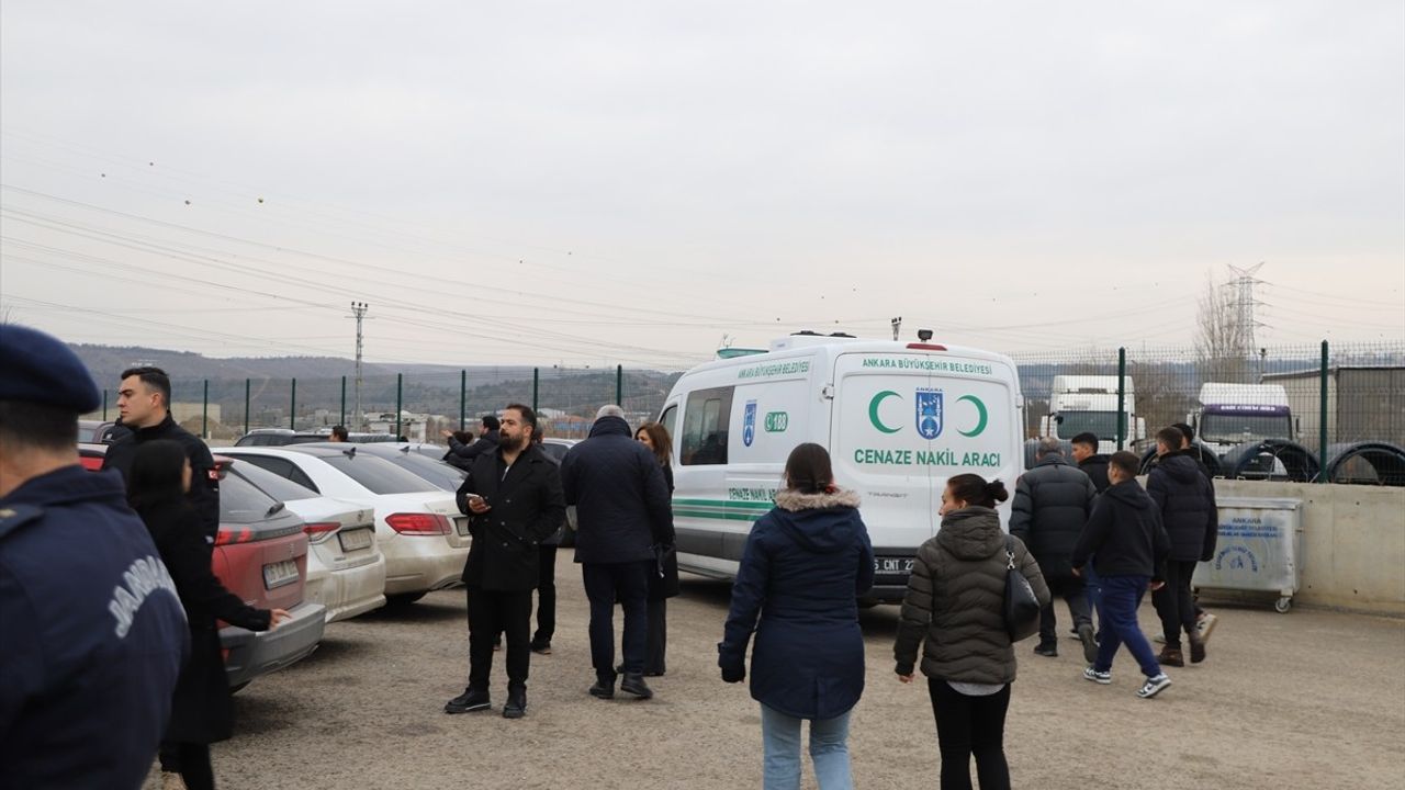 Bolu'daki Otel Yangınında Hayatını Kaybeden Genç İçin Cenaze Töreni