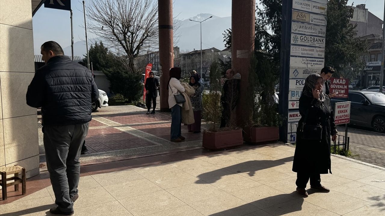 Bursa'nın Nilüfer İlçesinde 4 Büyüklüğünde Deprem Gerçekleşti