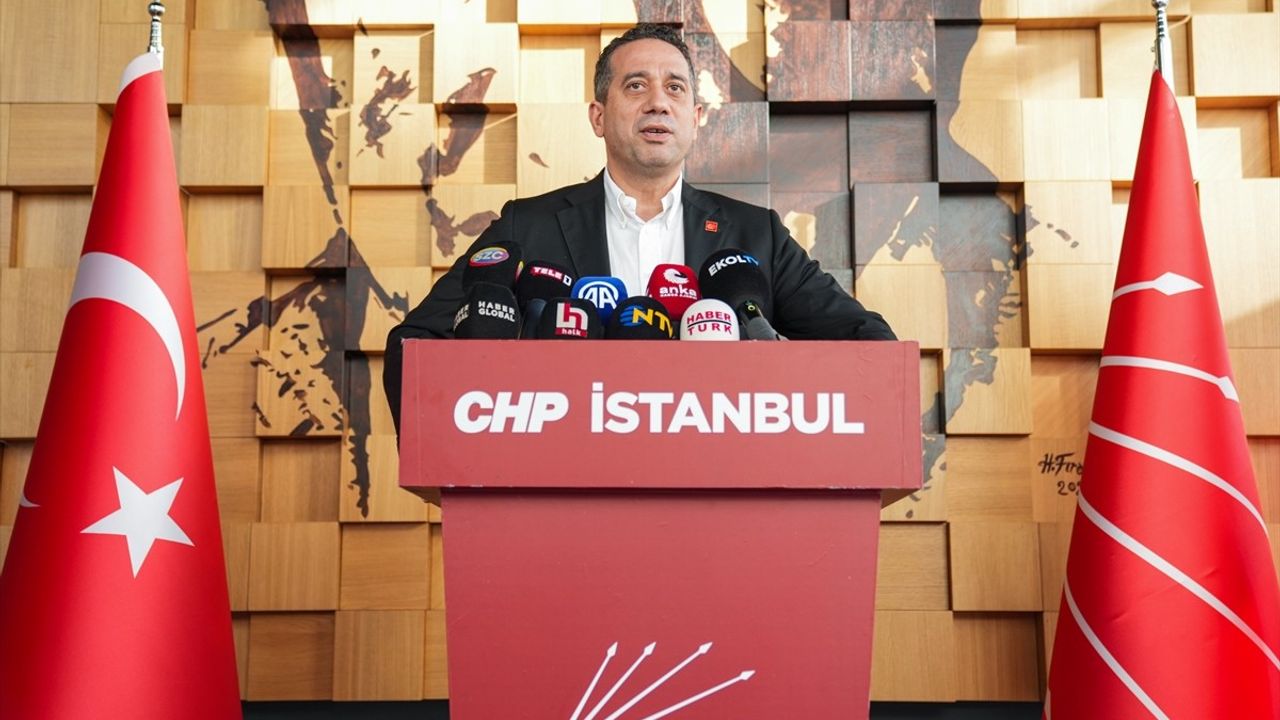 CHP'nin İstanbul'daki Kapalı Toplantısı ve Gelecek Eylem Planları