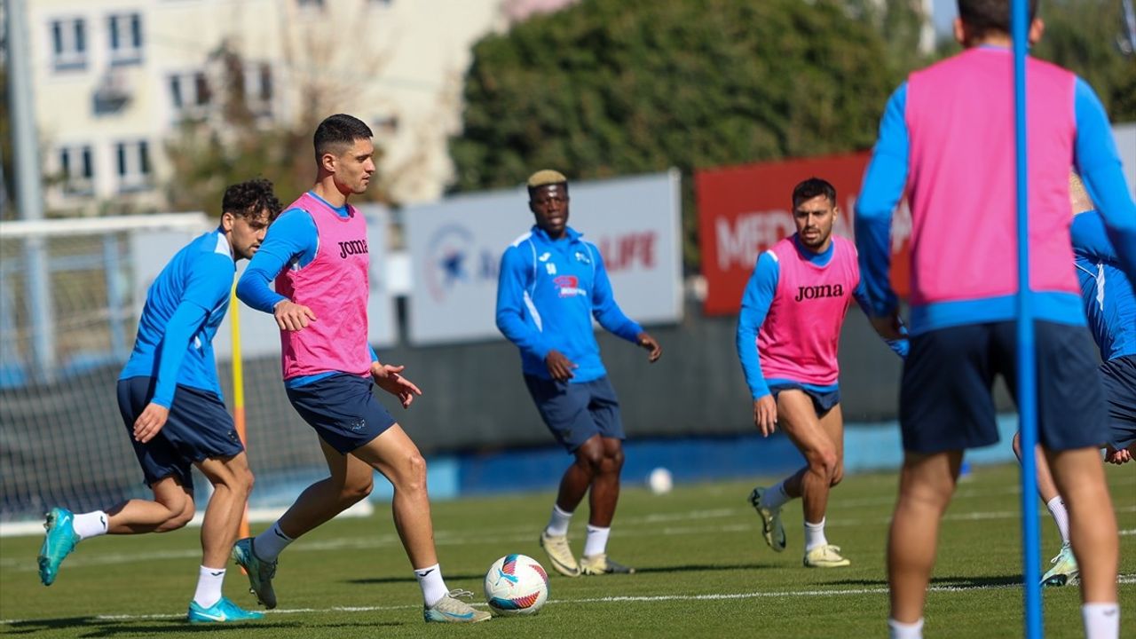 Çukurova Takımları Süper Lig'de Zor Günler Geçiriyor